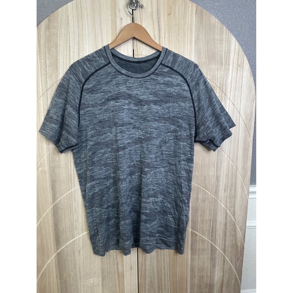 Lululemon Vent Tech Short Sleeve Shirt‎ Mens XL Grey Camo Athletic Fit Quick Dry - Picture 4 of 12